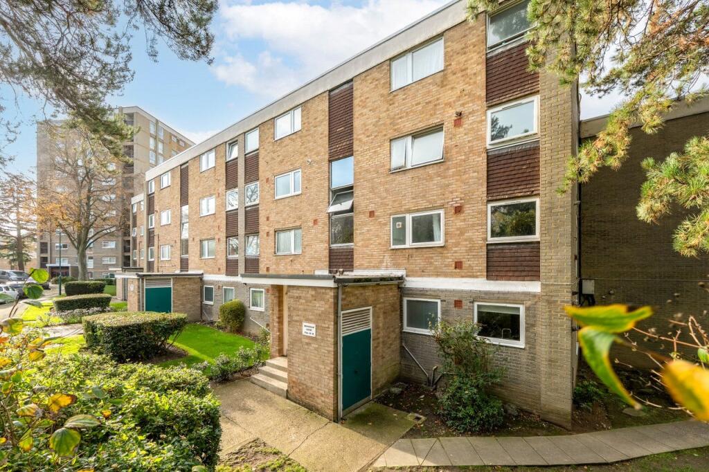 Main image of property: Bonchurch Close, Sutton, SM2