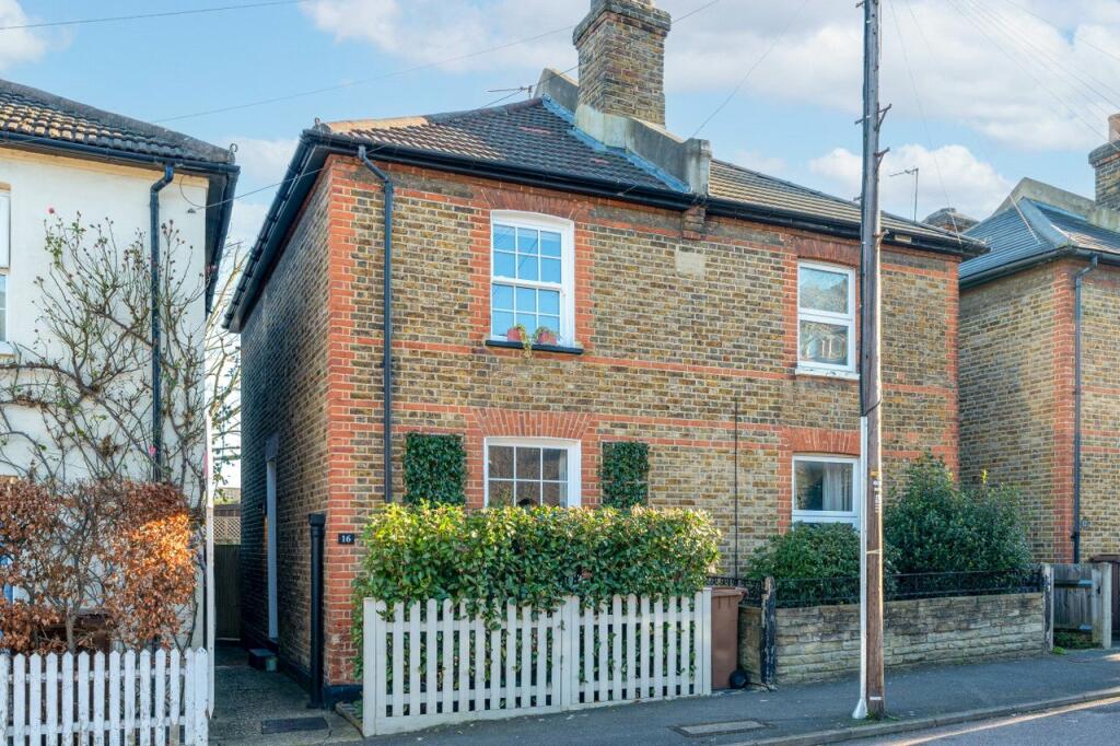 2 bedroom semidetached house for sale in Warwick Road, Sutton, Surrey, SM1