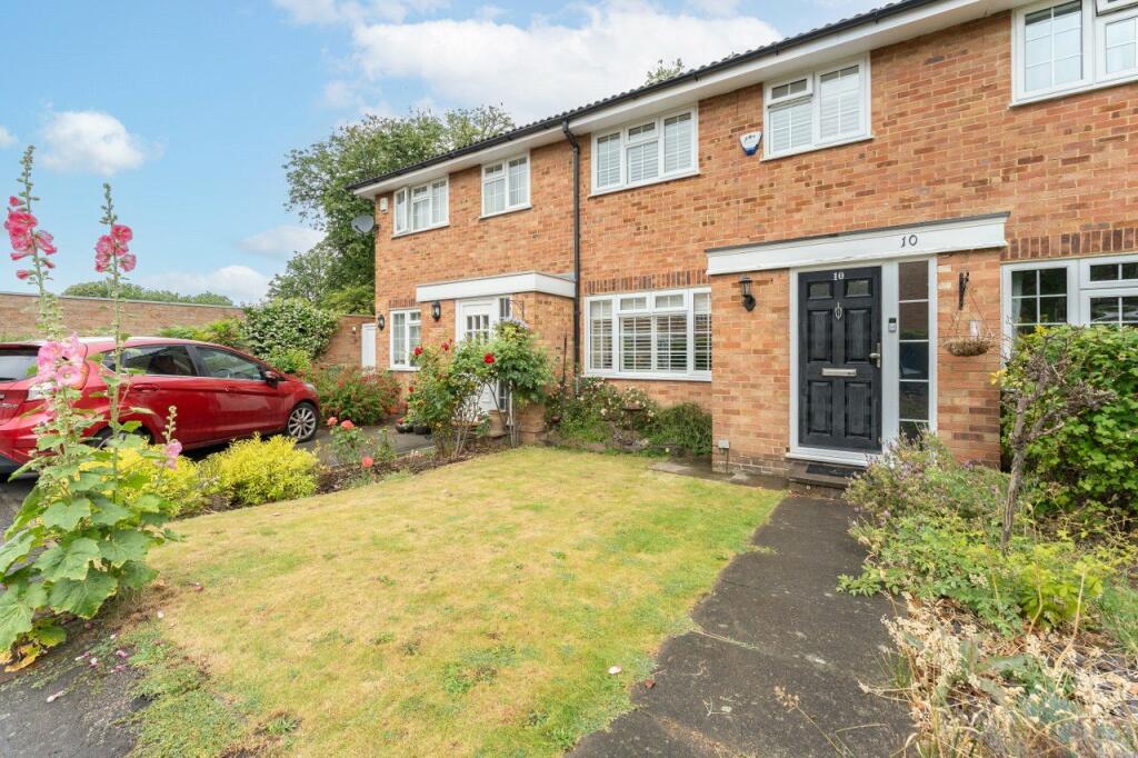 3 bedroom terraced house for sale in Chalcot Close, Sutton, SM2