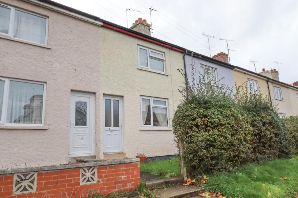 3 bedroom terraced house for sale in New Cheveley Road, Newmarket, CB8