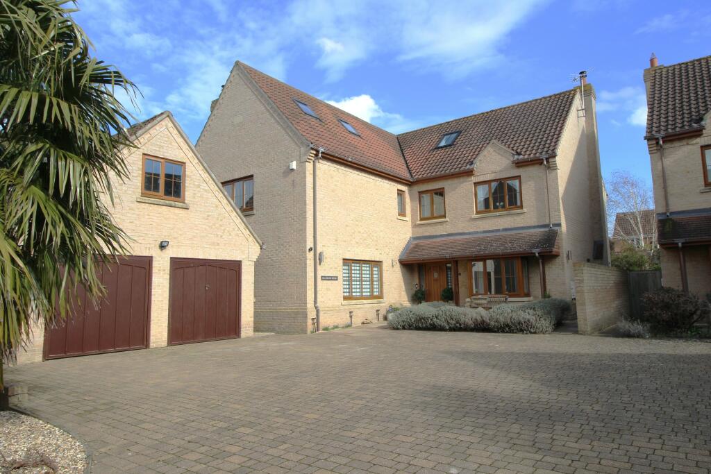 6 bedroom detached house for rent in Silver Street, Burwell, Cambridge, Cambridgeshire, CB25