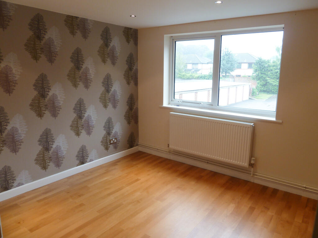 Additional property image - Fairlawns, Newmarket, Suffolk