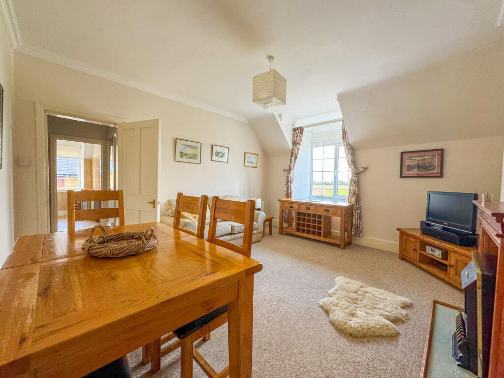 Additional property image - Hillside, Heath Road, Newmarket, Suffolk