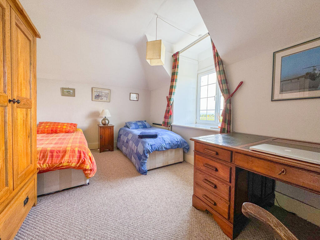 Additional property image - Hillside, Heath Road, Newmarket, Suffolk