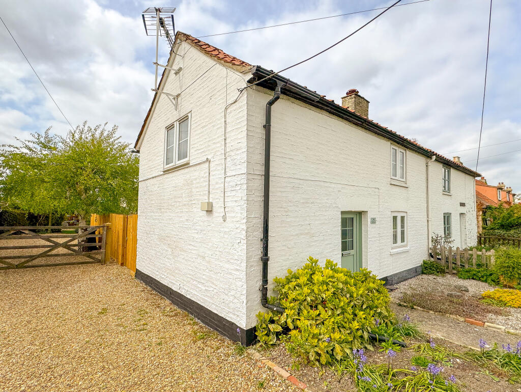 Main image of property: Longmeadow, Lode CB25