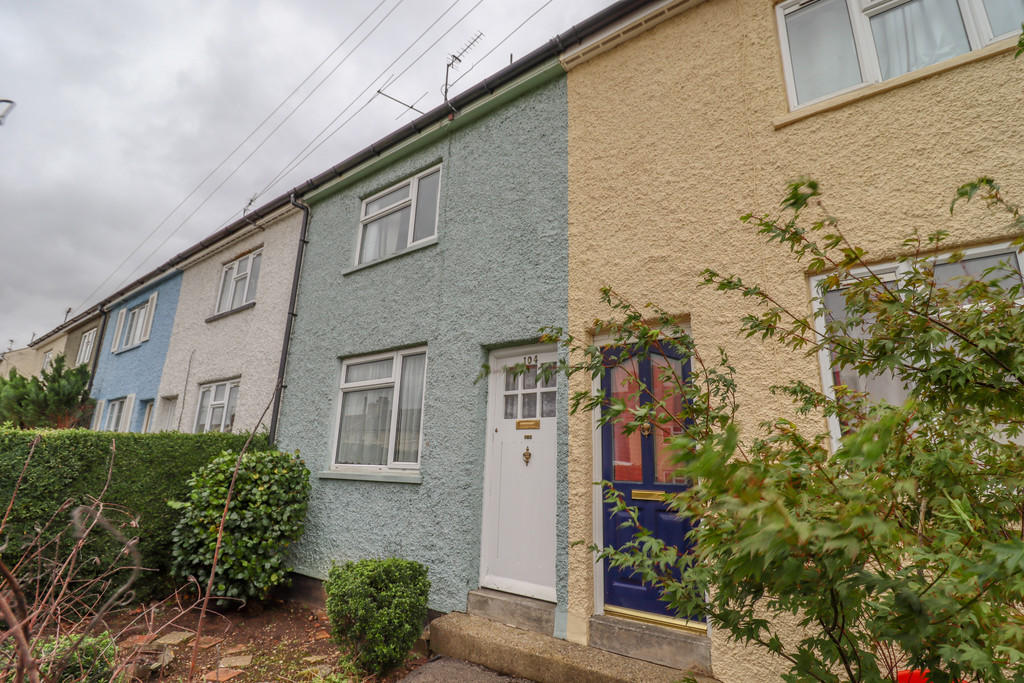 3 bedroom terraced house for sale in New Cheveley Road, Newmarket, CB8