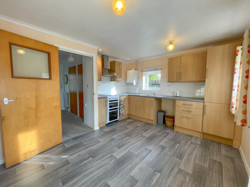 2 bedroom bungalow for sale in Low Road Burwell, CB25