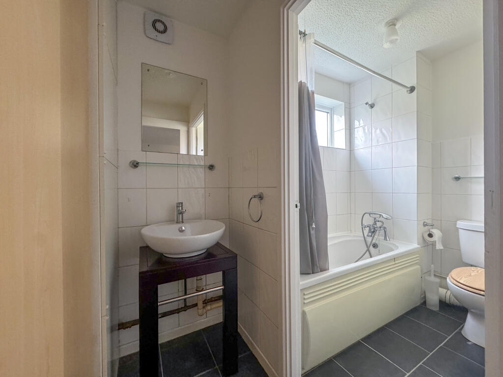 Additional property image - Weston Way, Newmarket, Suffolk