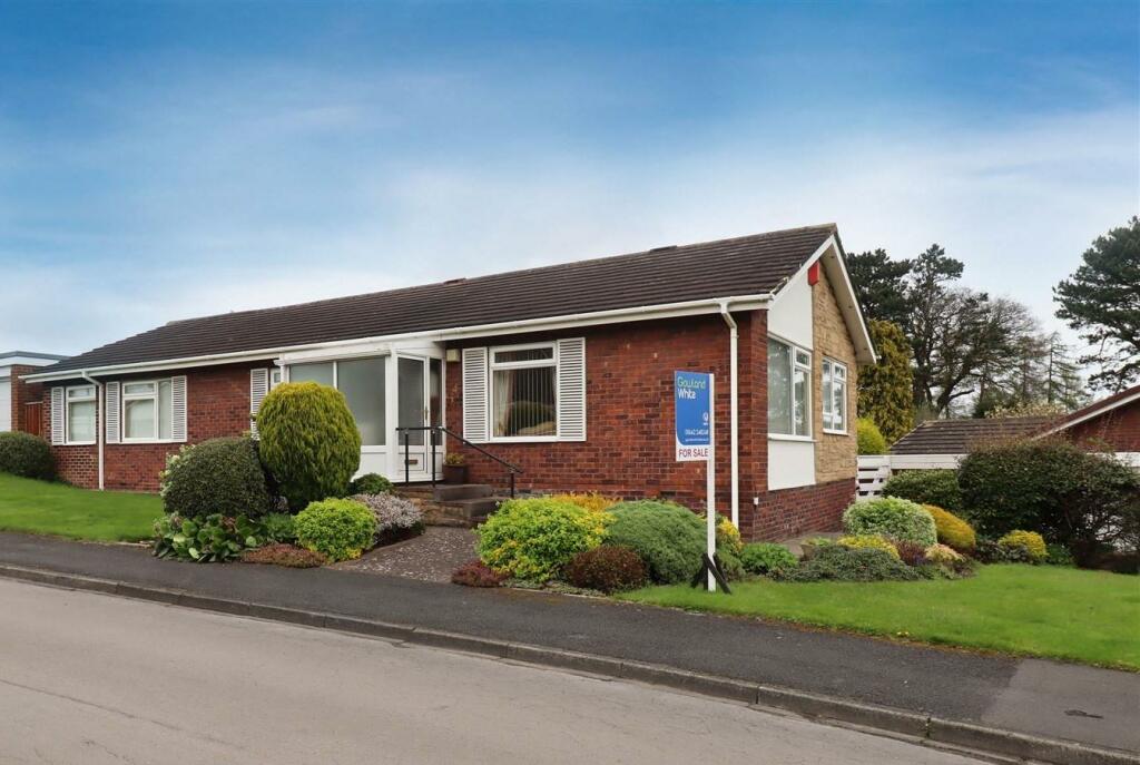 3 bedroom detached bungalow for sale in Woodlands Drive, Yarm, TS15 9NU