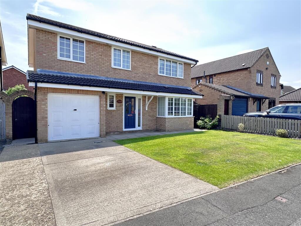 Main image of property: Howden Dike, Yarm, TS15 9UP