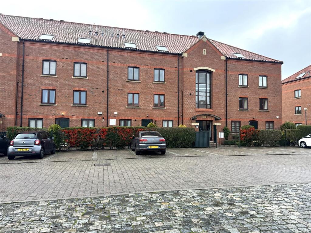 Main image of property: Castle Dyke Wynd, Yarm, TS15 9DE