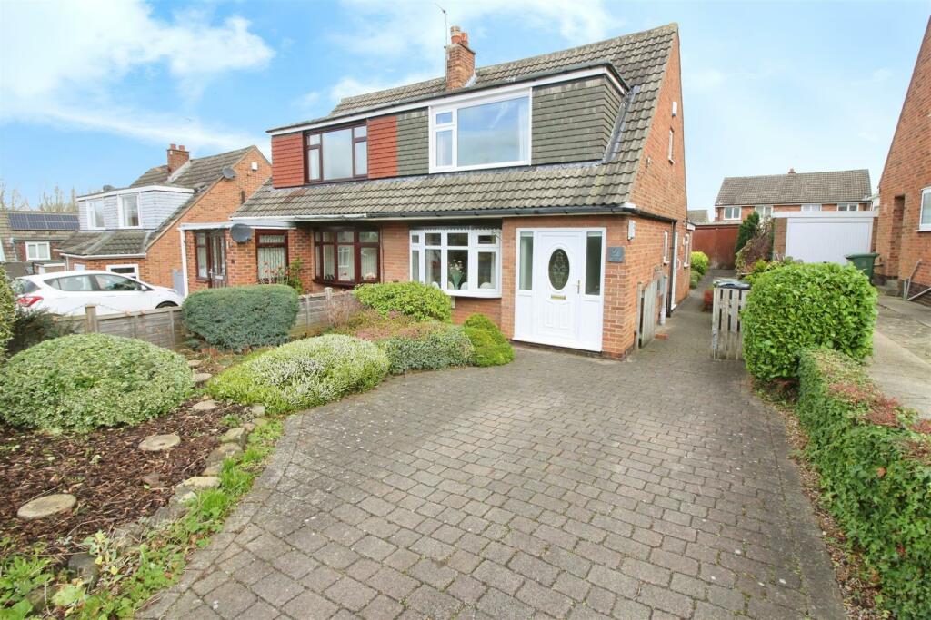 3 bedroom semi-detached house