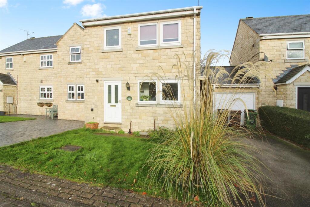 Main image of property: Parlington Villas, Aberford, Leeds