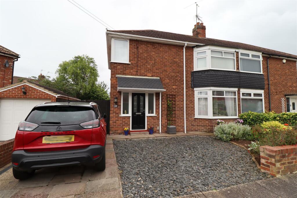 3 bedroom semidetached house for sale in Harlsey Crescent, Hartburn, StocktonOnTees TS18 5DE