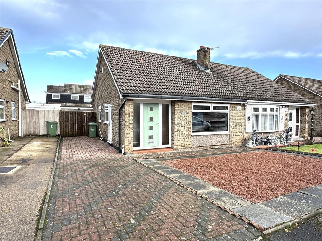 Main image of property: Bondene Grove, Bishopsgarth TS19 8TY