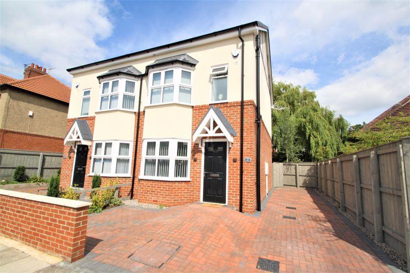 3 bedroom semidetached house for sale in Grantham Road, Norton