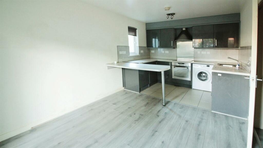 Main image of property: The Oaks, Leeds