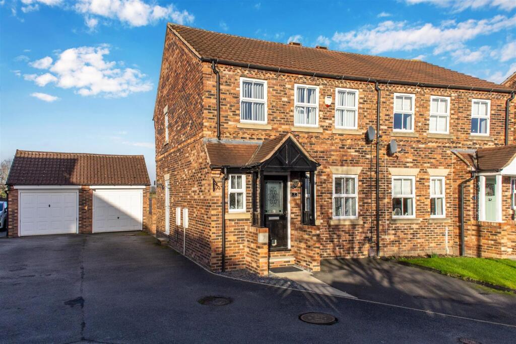 Main image of property: Kingsfield, Rothwell, Leeds