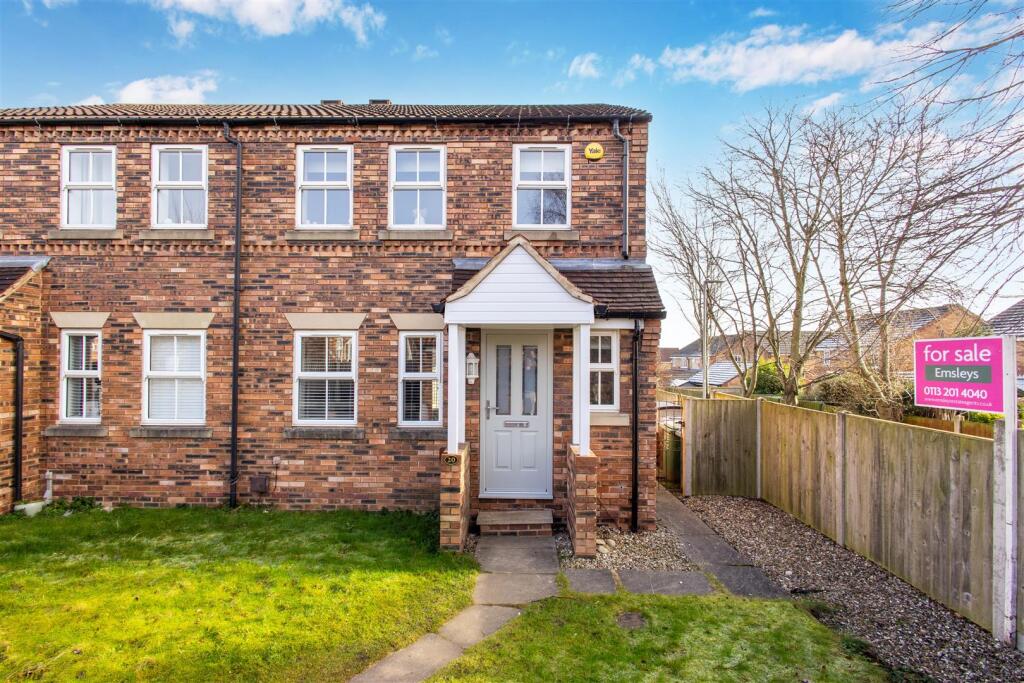 Main image of property: Castlefields, Rothwell, Leeds