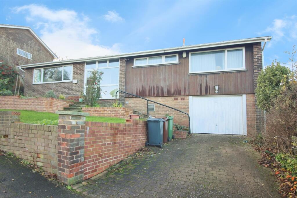 Main image of property: Beechwood, Woodlesford, Leeds