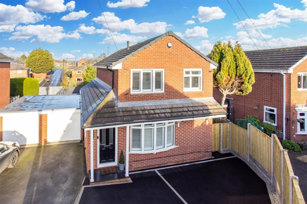 Main image of property: Westfield Close, Rothwell, Leeds
