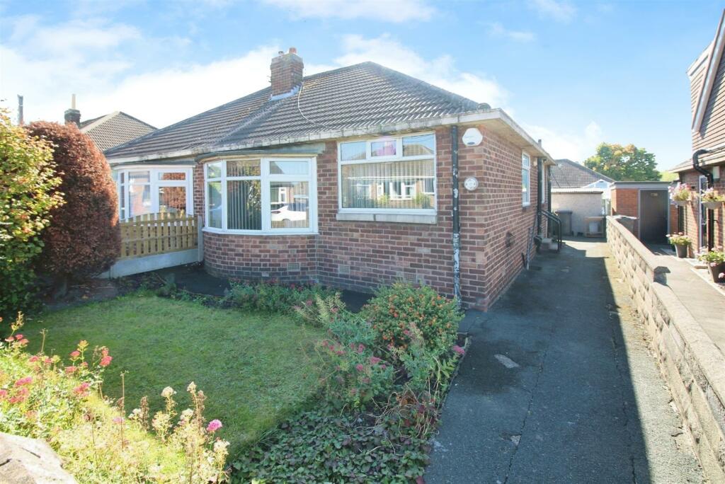 Main image of property: Kennerleigh Walk, Leeds