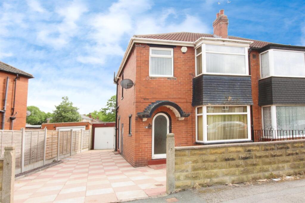 Main image of property: Dunhill Rise, Leeds