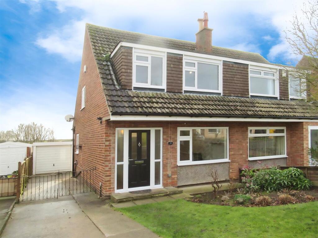 Main image of property: Richmondfield Avenue, Barwick In Elmet, Leeds