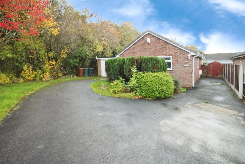 Main image of property: Cherrywood Gardens, Leeds
