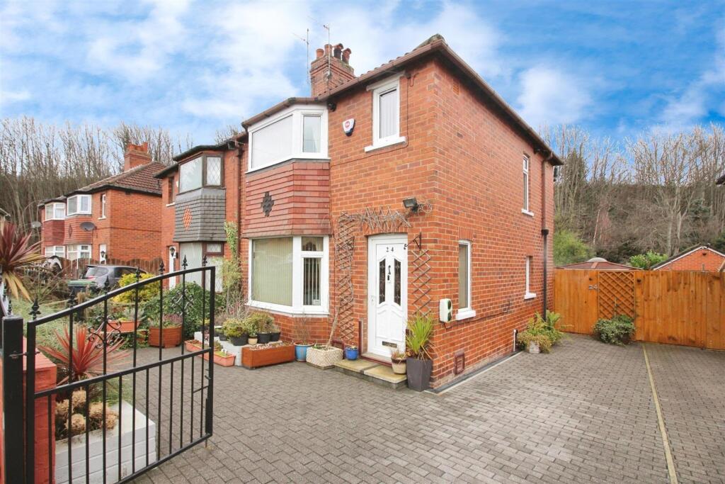 Main image of property: Verity View, Leeds
