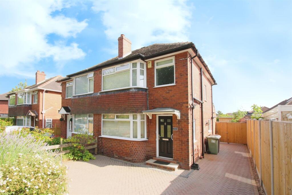 Main image of property: Pendas Grove, Leeds