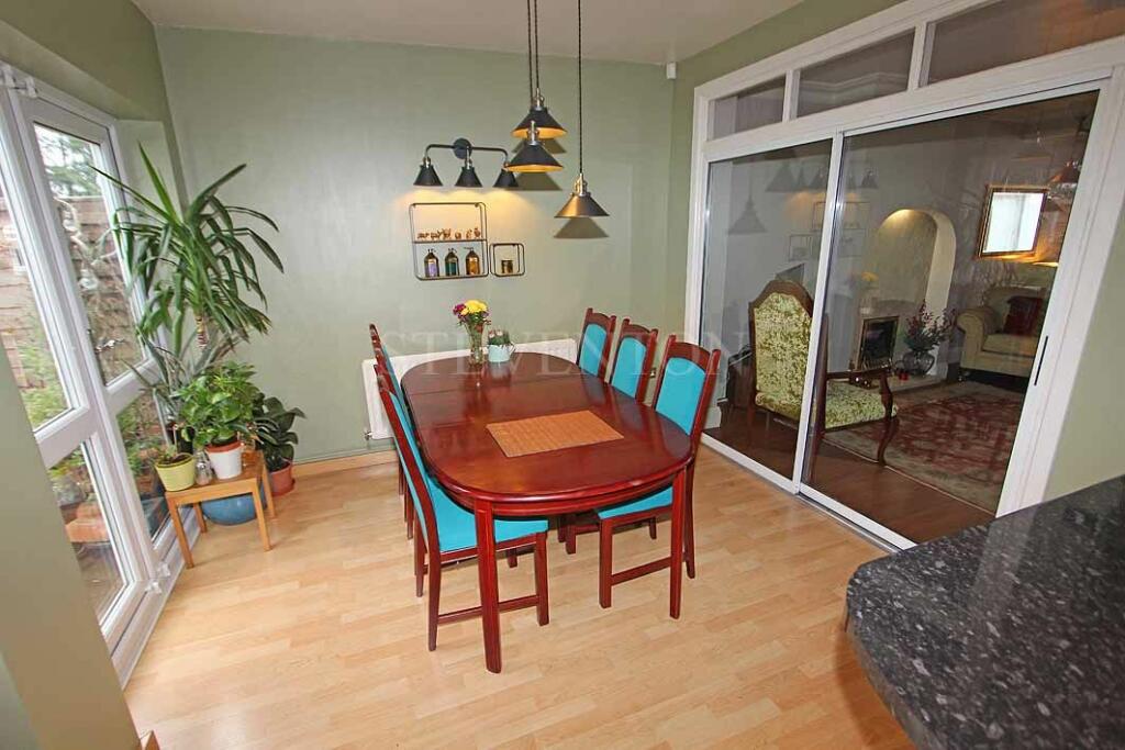 4 bedroom semidetached house for sale in Wynn Road, Penn