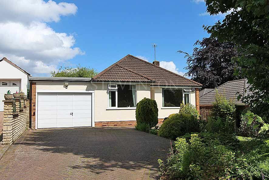 3 bedroom detached bungalow for sale in Viewlands Drive, Wightwick, Wolverhampton, WV6