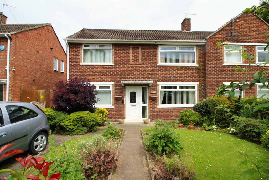 3 bedroom semidetached house for sale in Sidlaw Road, Billingham, TS23