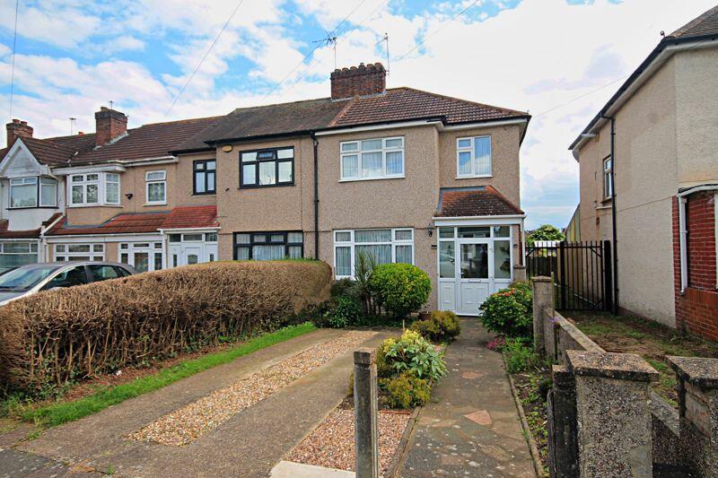 3 bedroom terraced house for sale in Avon Road, Greenford, UB6