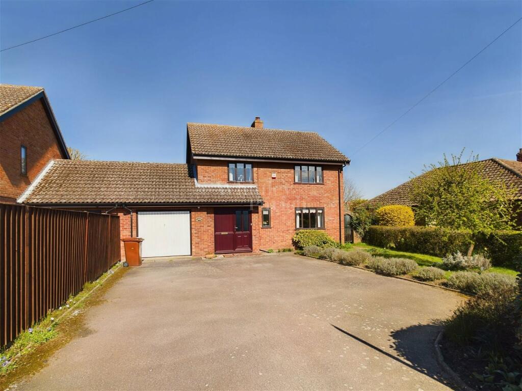 3 bedroom detached house for sale in Upper Rose Lane, Palgrave, Diss, IP22