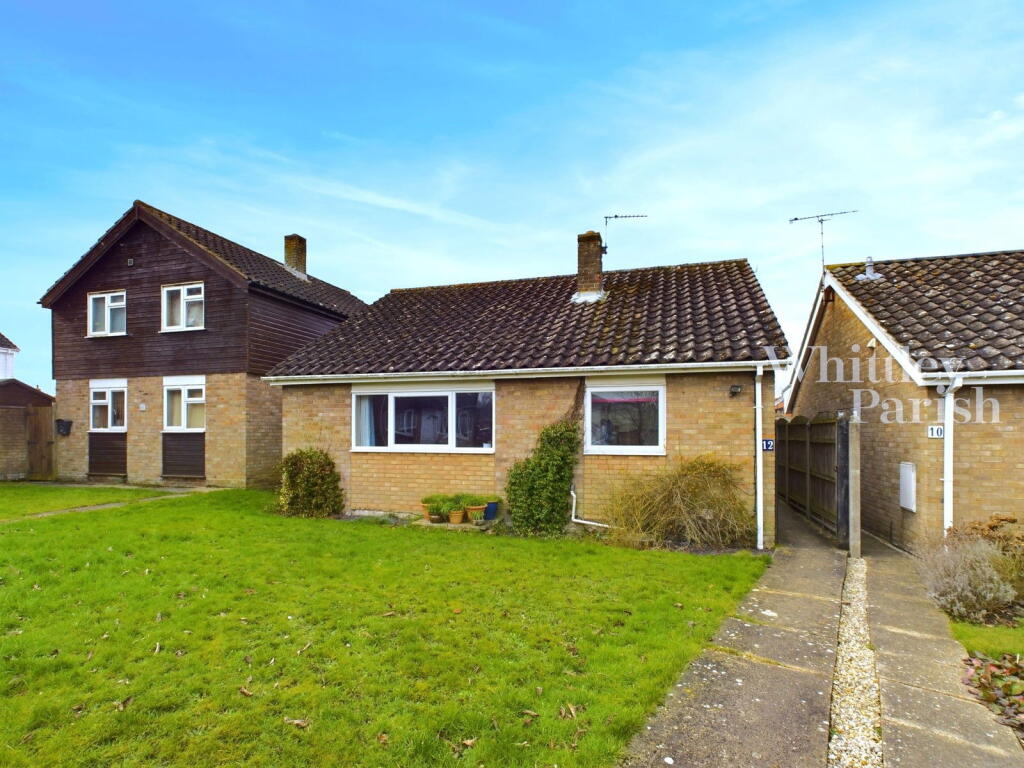Main image of property: Beech Way, Dickleburgh, IP21 4NZ