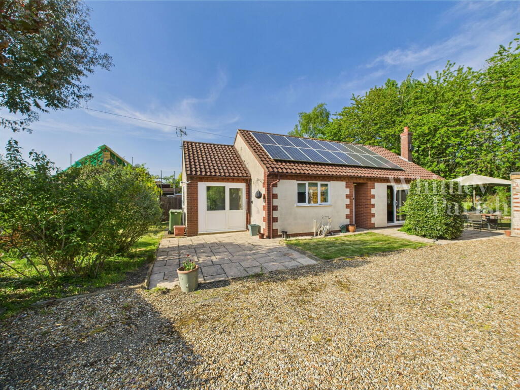 Main image of property: The Street, Winfarthing