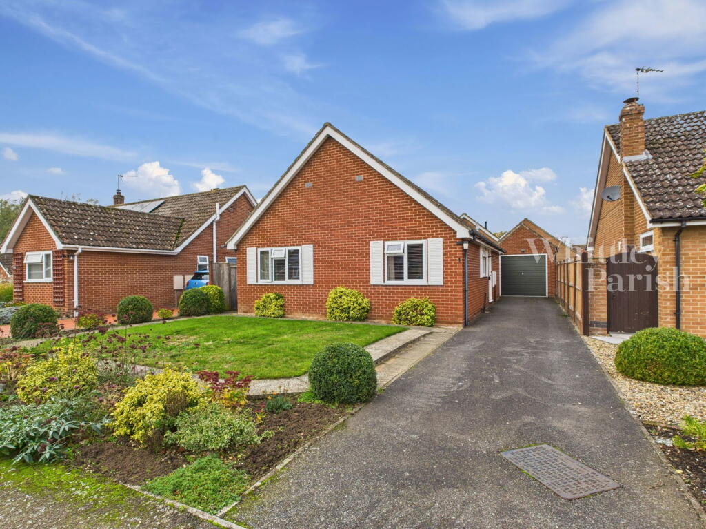 Main image of property: Clements Close, Scole