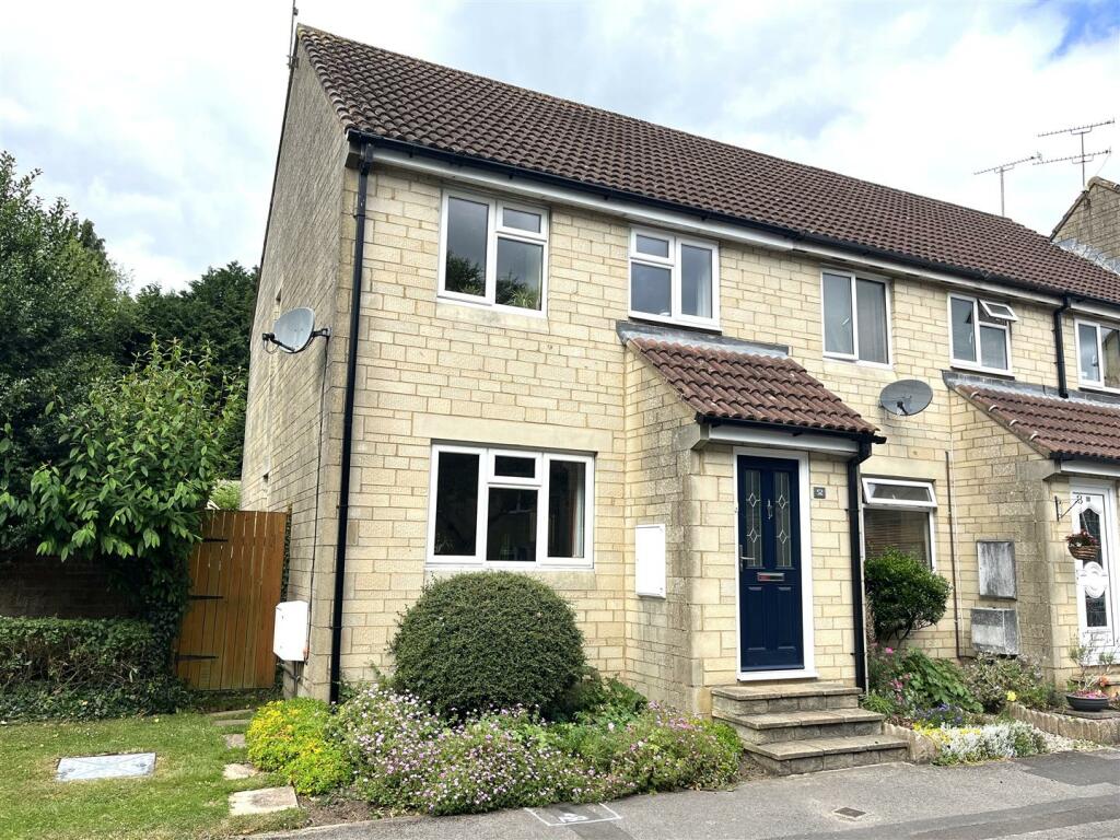 3 bedroom end of terrace house for sale in Charter Road, Chippenham, SN15