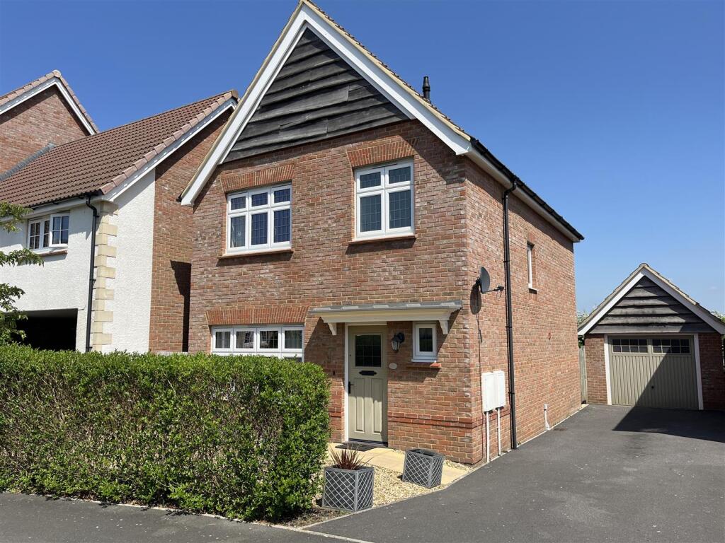 Main image of property: Cherhill Way, Calne