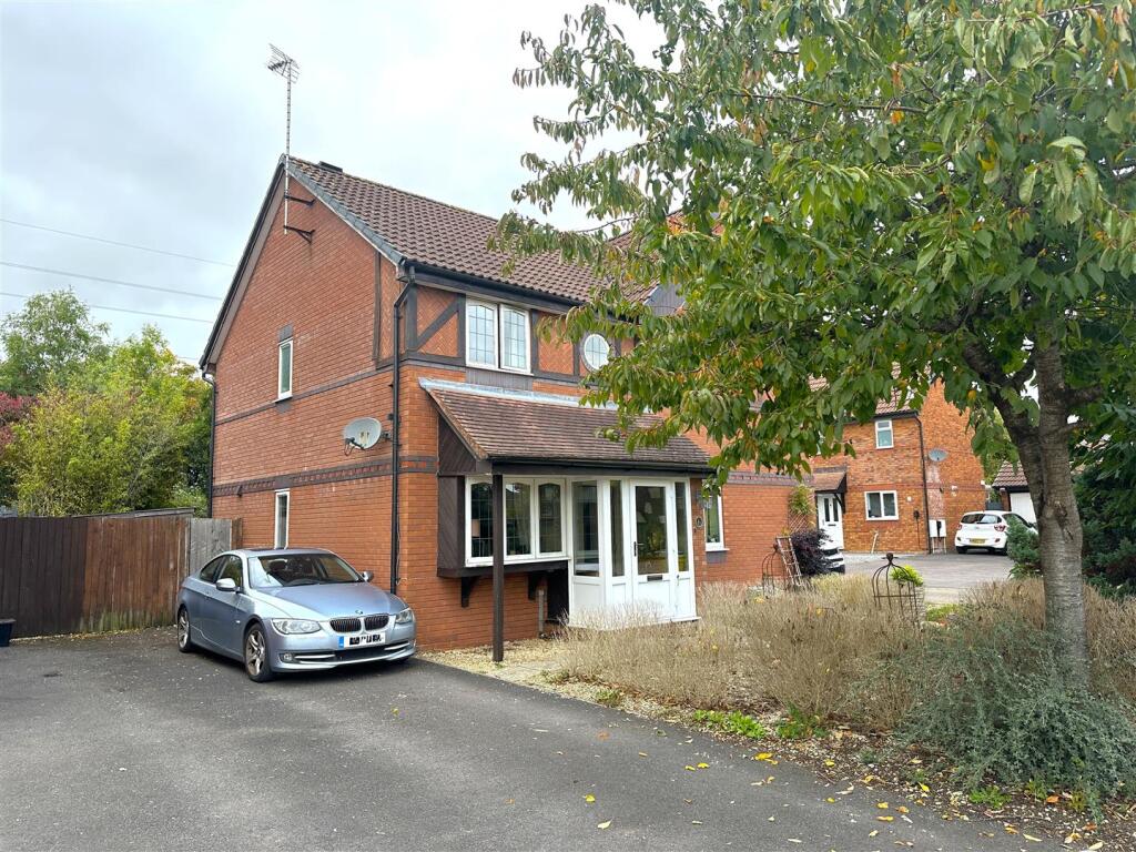 Main image of property: Lingfield Close, Chippenham