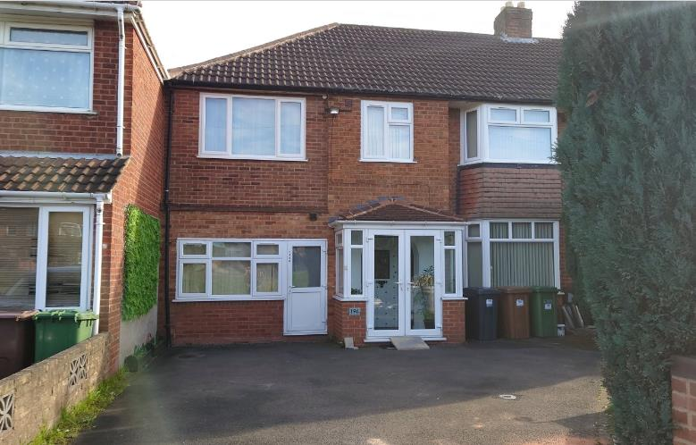 Main image of property: Hobs Moat Road, Solihull, West Midlands
