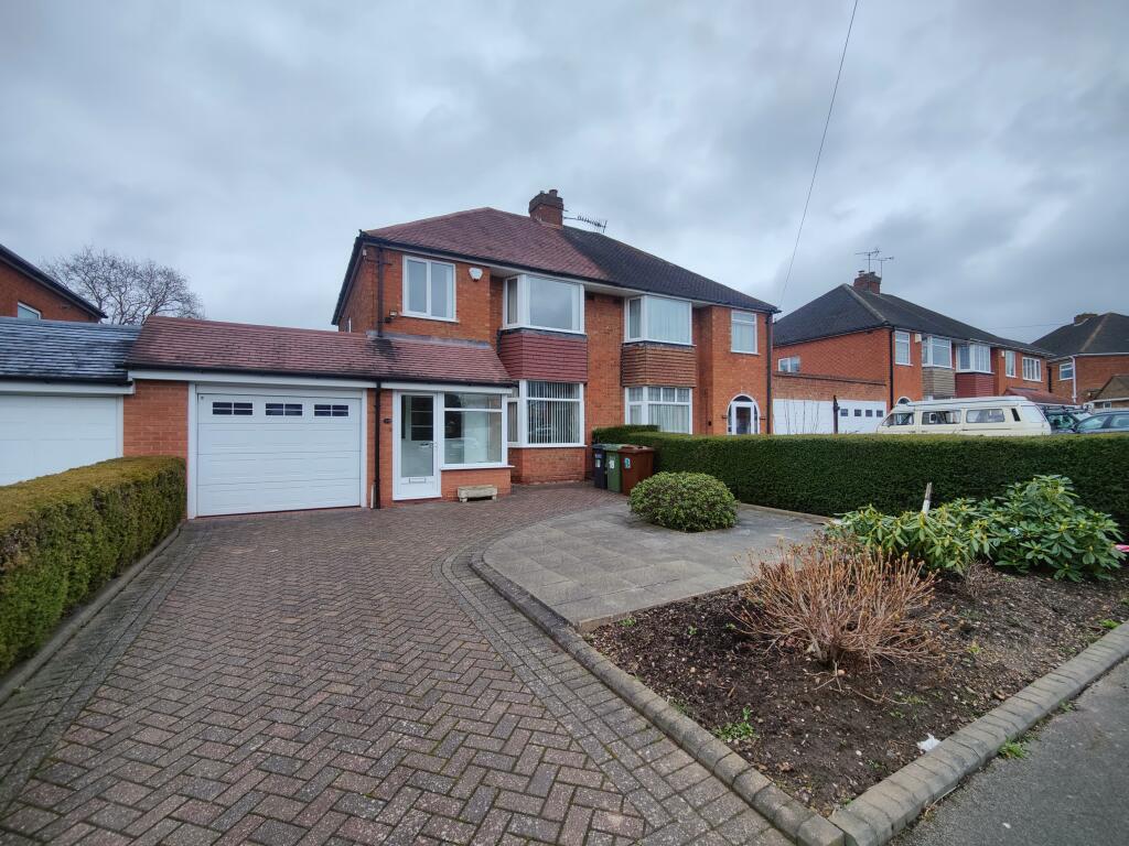 3 bedroom house for rent in Windsor Drive, SOLIHULL, B92
