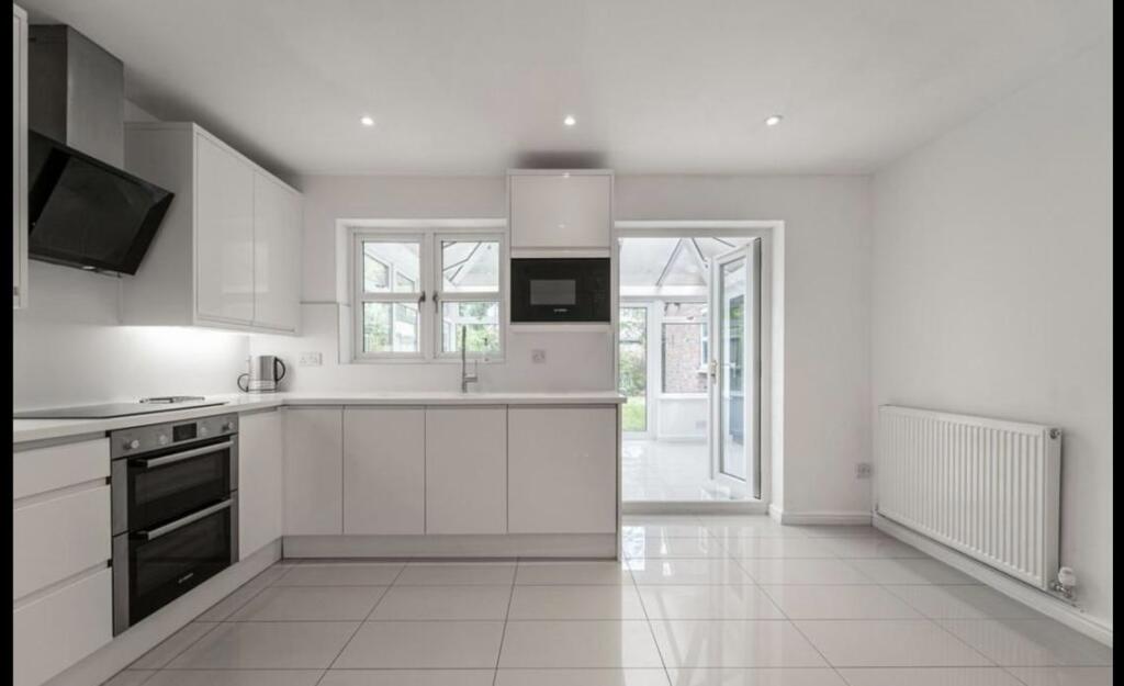 Additional property image - Dickens Heath Road, Solihull