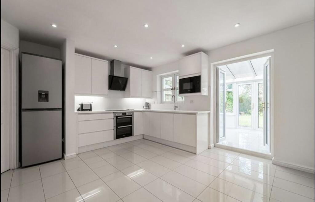 Additional property image - Dickens Heath Road, Solihull