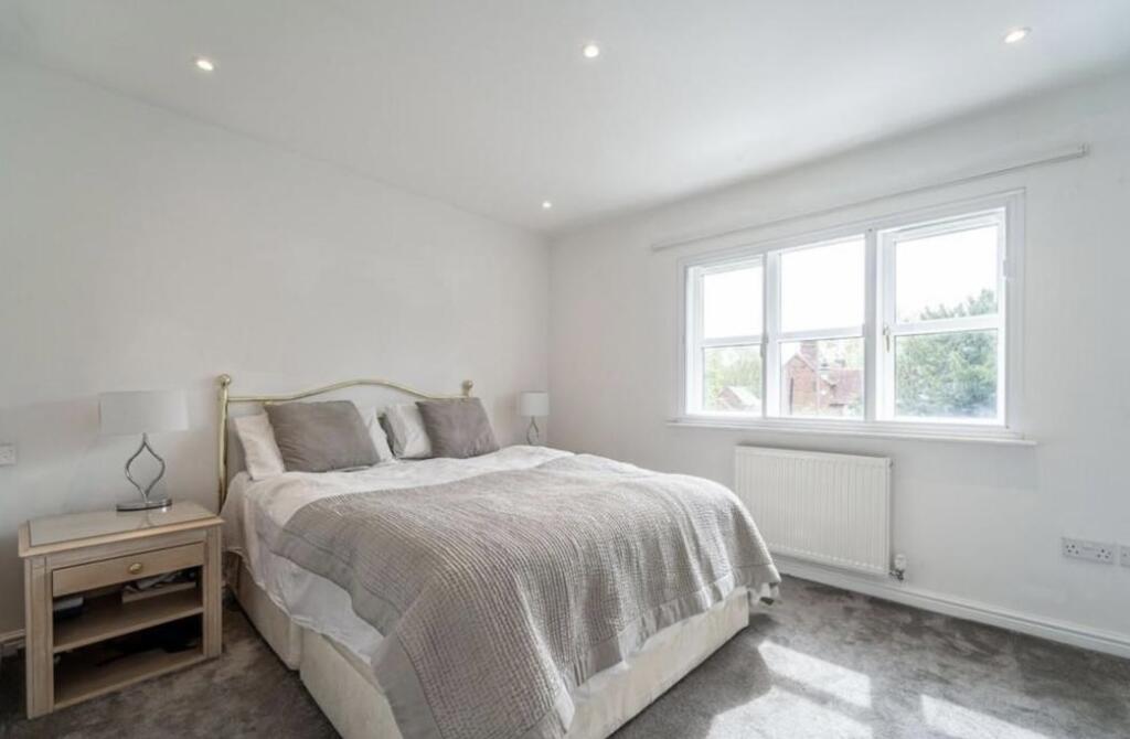 Additional property image - Dickens Heath Road, Solihull