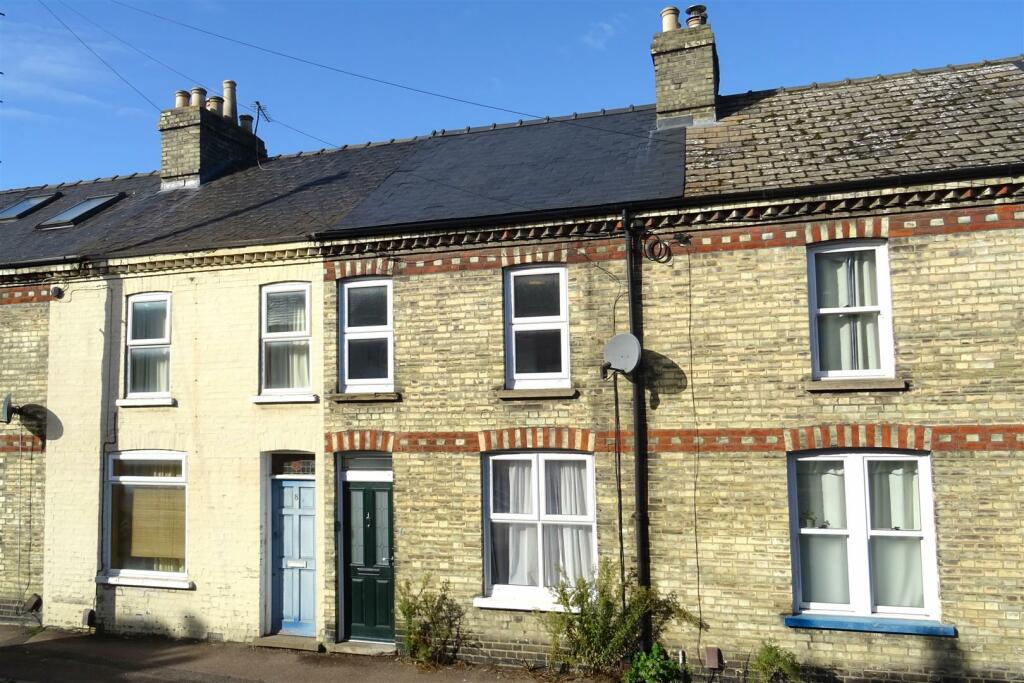2 bedroom terraced house for sale in Charles Street, Cambridge, CB1