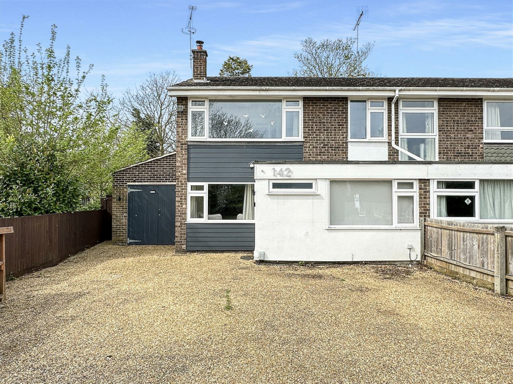 4 bedroom semi-detached house for sale in Malvern Road, Cherry Hinton, CB1
