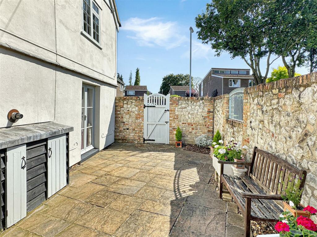 Additional property image - East Road, Isleham, Ely